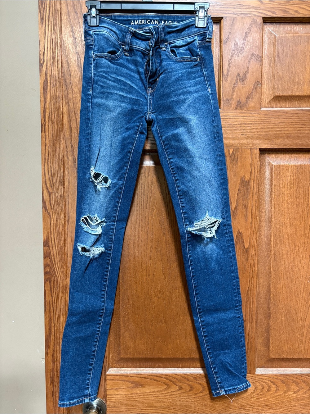 American Eagle Outfitters Blue Ripped Skinny Jeans Size 0 Long